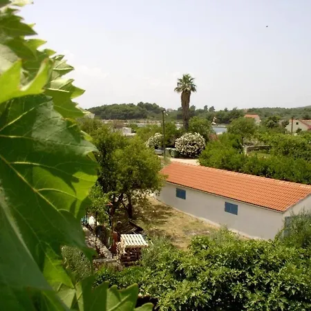 Apartment In With Sea View, Balcony, Air Conditioning, Wifi 3560-4 *
